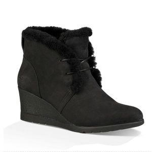 UGG Jeovana wedge bootie, 10